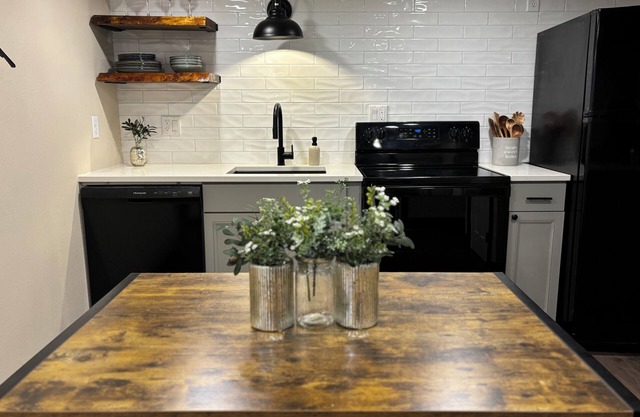 Cozy space in Couer D’Alene walking distance to downtown and Sanders Beach.