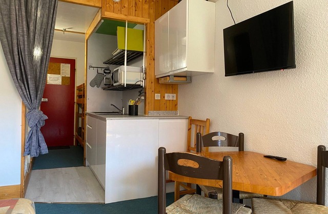 Cozy Studio for 3 · Near Slopes · Balcony · Free WIFI