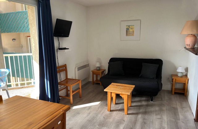 Cozy studio with slopes access, balcony and spa