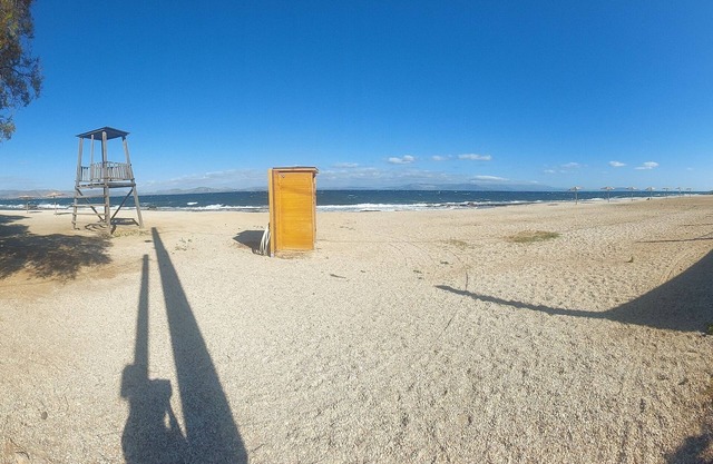 Cozy studio with WiFi and AC by the beach in charming Zouberi, Nea Makri