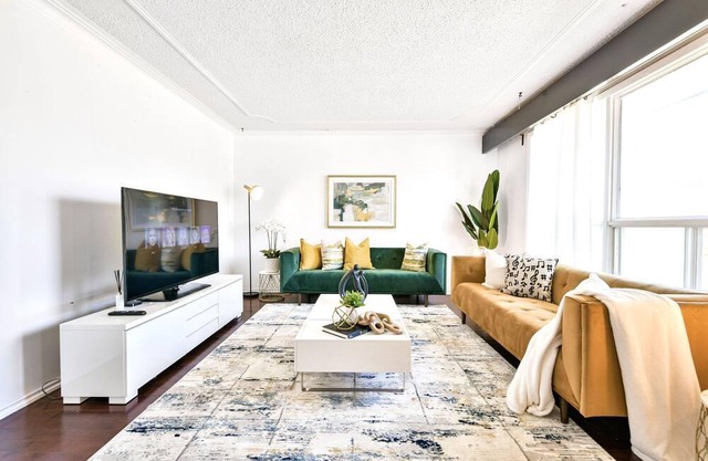 Cozy stylish 3 bedroom/parking / hosting 9 guest