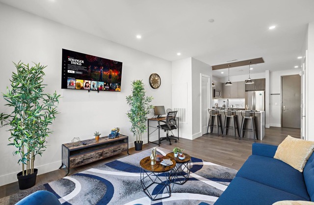 Cozy Stylish retreat - NYC & NWK w/free parking