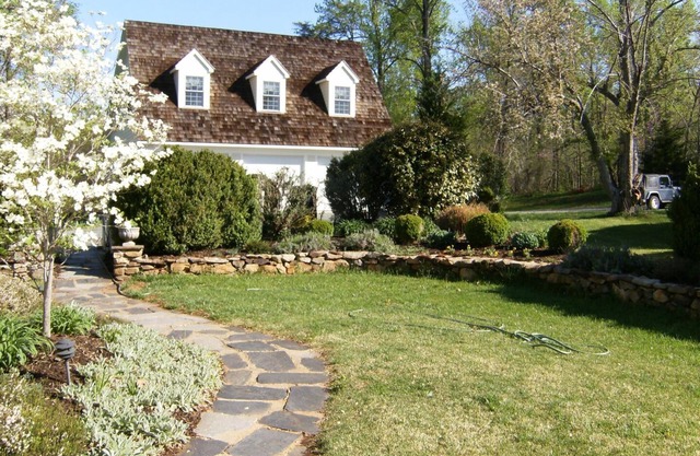 Cozy Suite on Historic Property - Explore Nearby Vineyards and Wineries