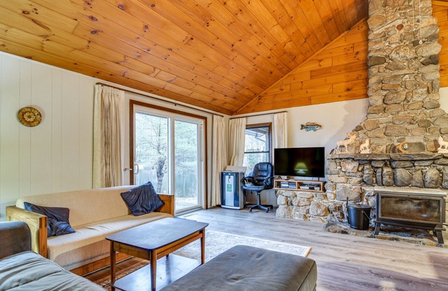 Cozy Thompson Lake Cabin w/Boat Dock & Launch