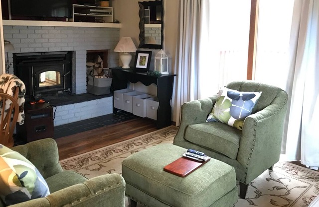 Cozy townhome between Big Powderhorn Mountain and Lake Superior!