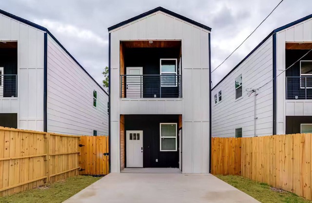 Cozy Townhouse 8 min from downtown San Antonio