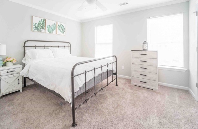 Cozy Townhouse in a Gated Community in Evans 1018