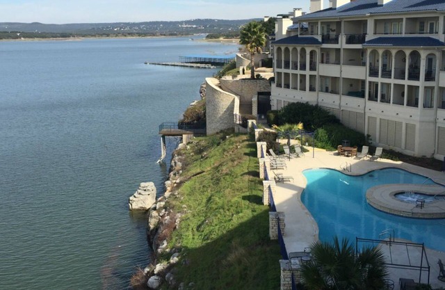 Cozy villa with a lot of natural light, and WiFi, in welcoming Lago Vistann