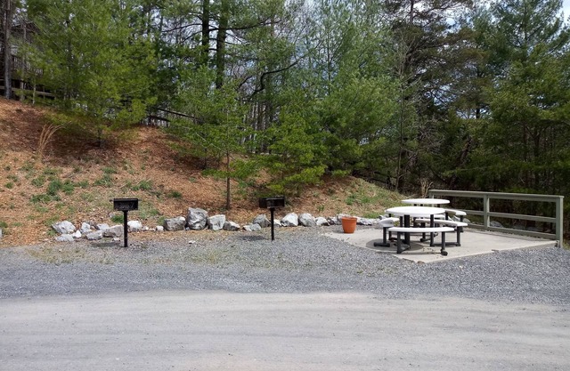 Creekside Village