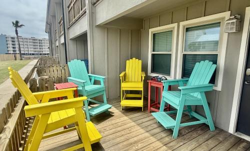 Cristy's Crab Shack @ Sunrise Villas