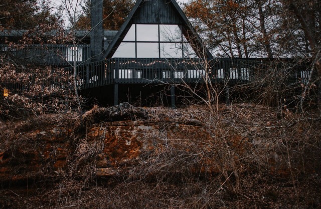 Crockett's Cabin, 5 BR A-Frame with accommodations for up to 14 guests