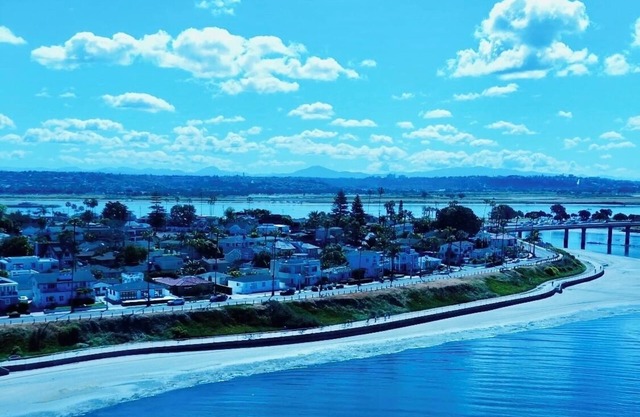 Crown Point On The Water: Mission Bay