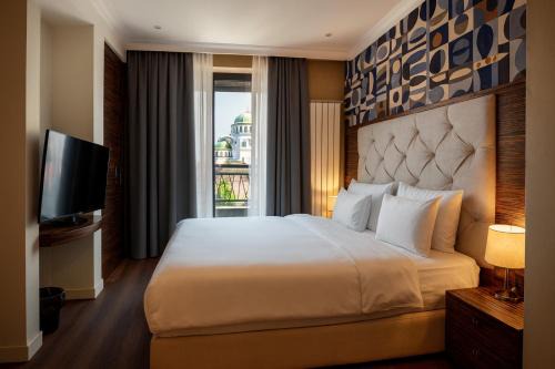 CRYSTAL Hotel Belgrade