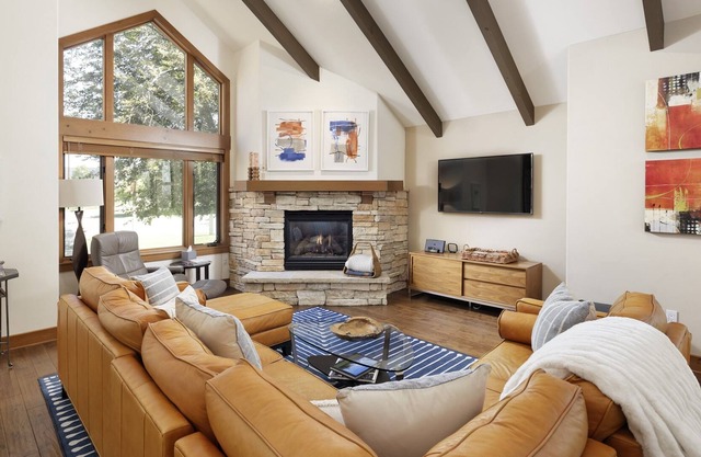Crystal Valley Abode | RVR Retreat for 30+ Nights
