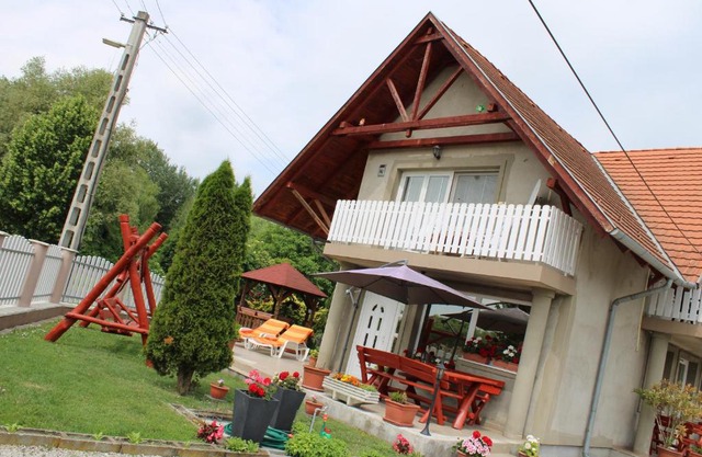 Csaba Apartmanház