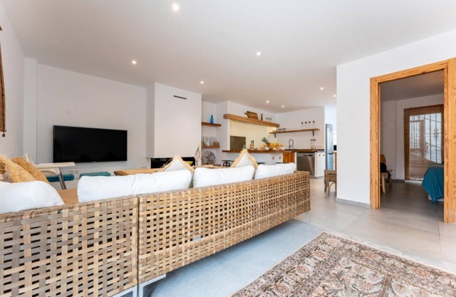 CT 206 - Faro's Malaga Beachhouse