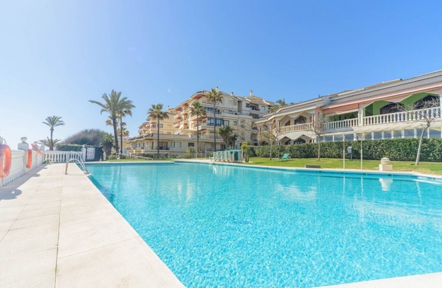 Cubo's Apartamento C2 BD Lubina del Sol/beachfront/free wifi