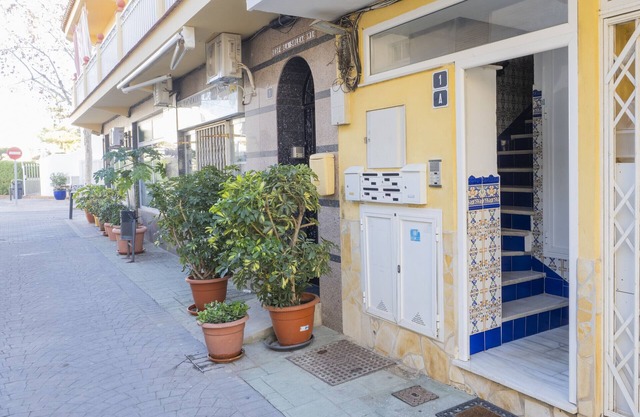 Cubo's Beach Side Apartment at La Cala/near the beach/free wifi