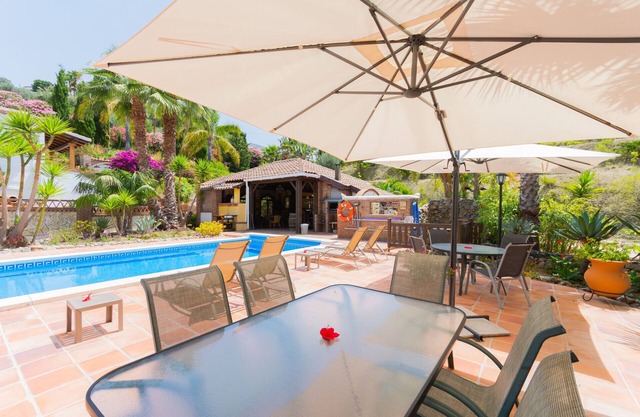 Cubo's Mijas Finca Huerta Rica Sabana/shared pool/views