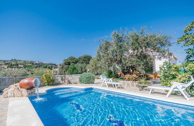 Cubo's Villa Jara/pool/field/tranquility/trees/