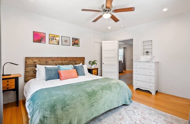 Culinary Cottage - Pet friendly, king bed wlk2DT