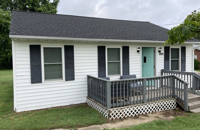Cute Country Stay! Convenient to Williamsburg!