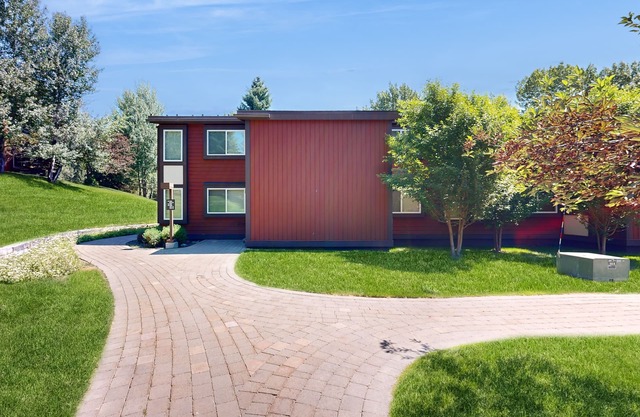 Cute Studio with Lots of Space, WiFi, Close to Skiing