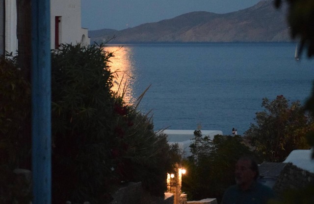 Cycladic beach house, Agios Sostis, Tinos