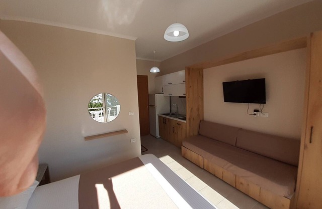 Cypress SeaView Studio