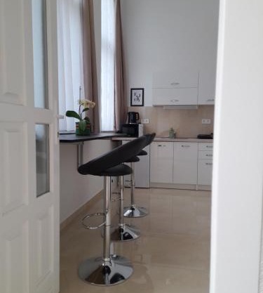Déri Kert Apartmanház A