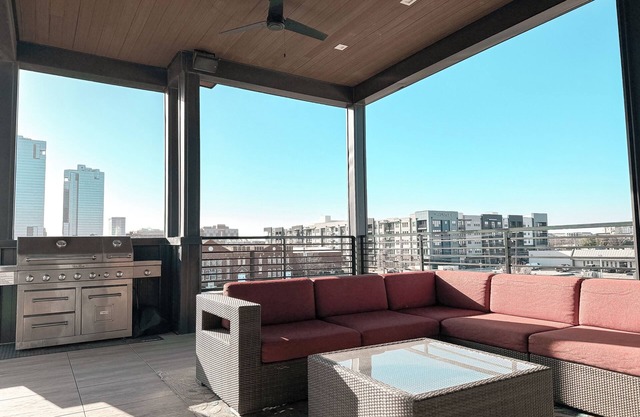 D Cityscape Getaway - Fort Worth - Same Day bookings