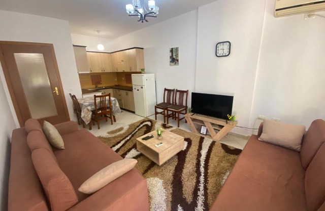 D&E Apartments