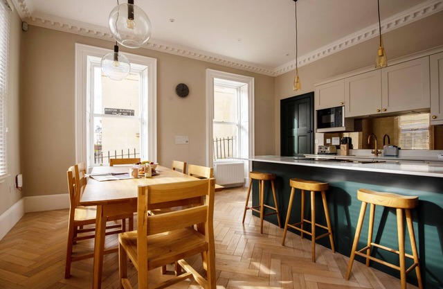 Dream Stays Bath - Barton House