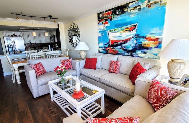 Dancing in the Moonlight - Remodeled Ocean Front Condo