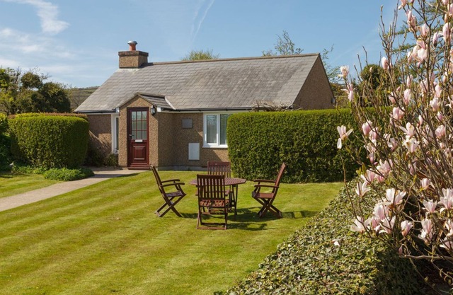Dandy Rigg Cottage - sleeps 4 guests in 2 bedrooms