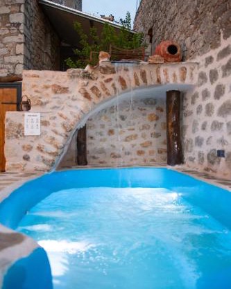 Dandy Villas Mani - Old Tower House - Fireplace - Pool