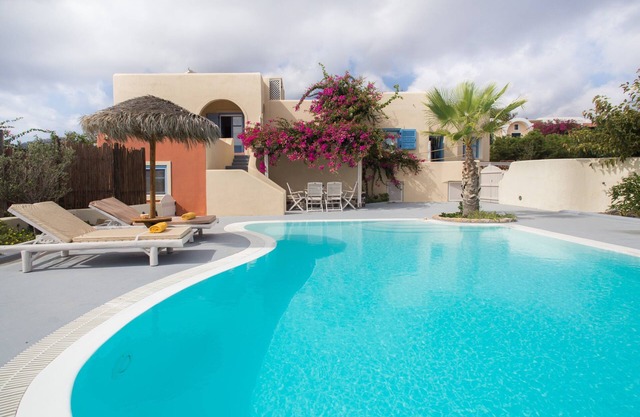 Daphne | Cycladic Three-Bedroom Villa with Private Pool and Sea View