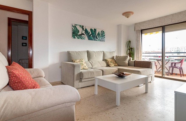 David-Apartment two minutes from the beach, with parking and 3 bedrooms