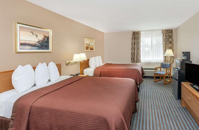 Days Inn by Wyndham Charleston