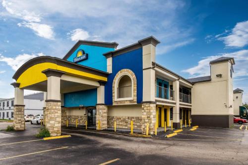 Days Inn by Wyndham Houston East