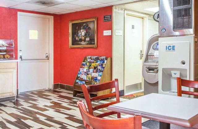 Days Inn by Wyndham Jersey City