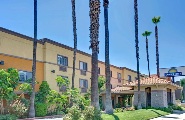 Days Inn by Wyndham West Covina