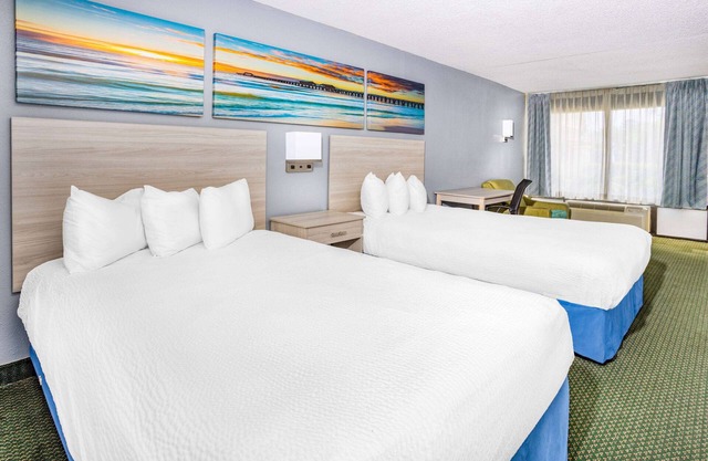 Days Inn & Suites by Wyndham Williamsburg Colonial