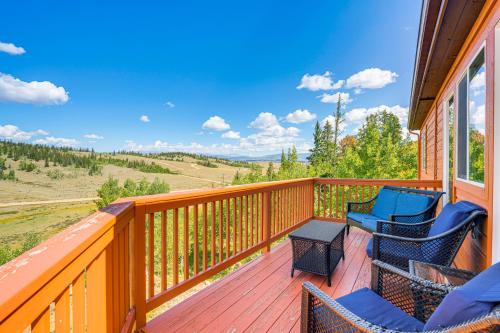 Deck and Views Pet-Friendly Cabin in Jefferson!