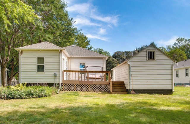 Deck & Spacious Yard: Family Home in Rock Rapids!