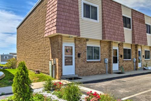 Deck with Canal Access Ocean City Townhome