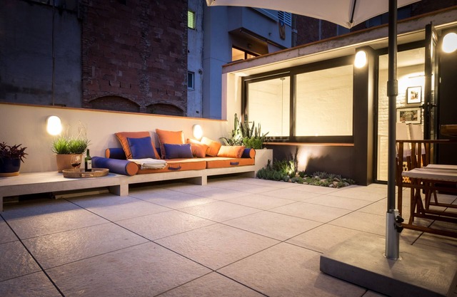 DELIGHTFUL ARCHITECT HOUSE FOR TWO