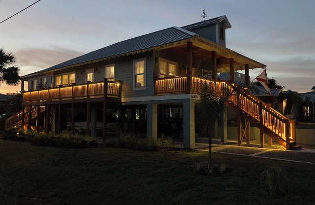 Delightful bungalow in New Smyrna Beach