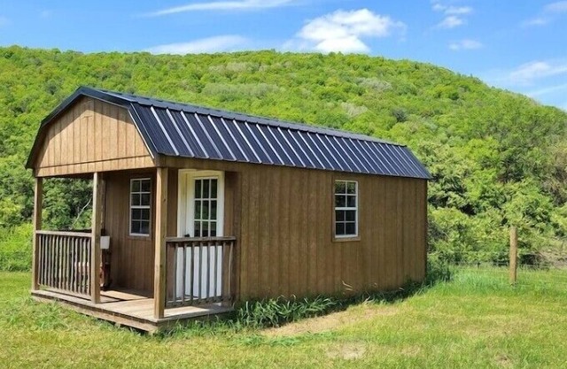 Delightful cabin on a ranch