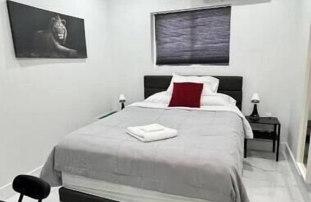 Delightful room near Miami Airport + Free parking